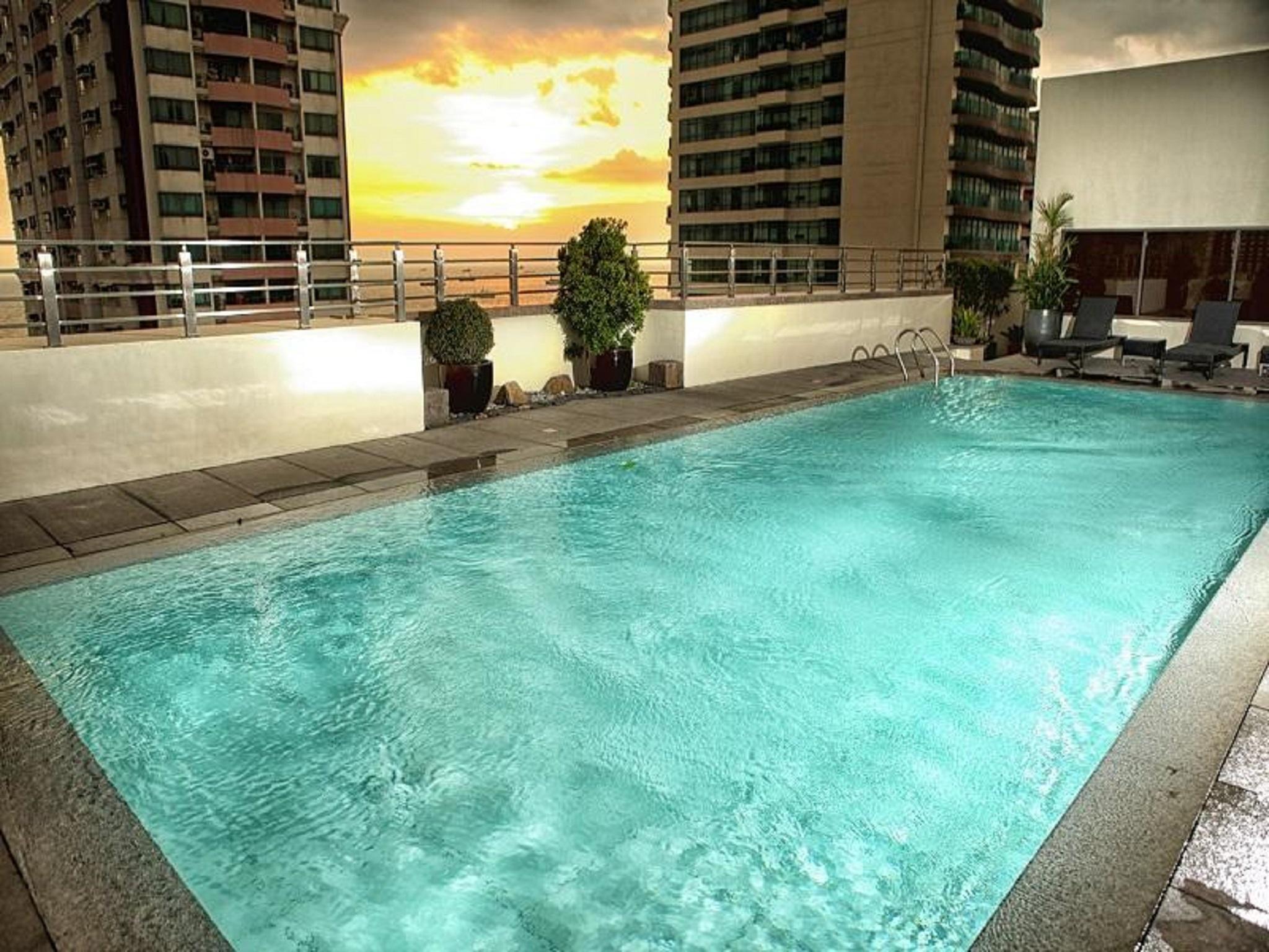 Armada Hotel Manila Ngoại thất bức ảnh