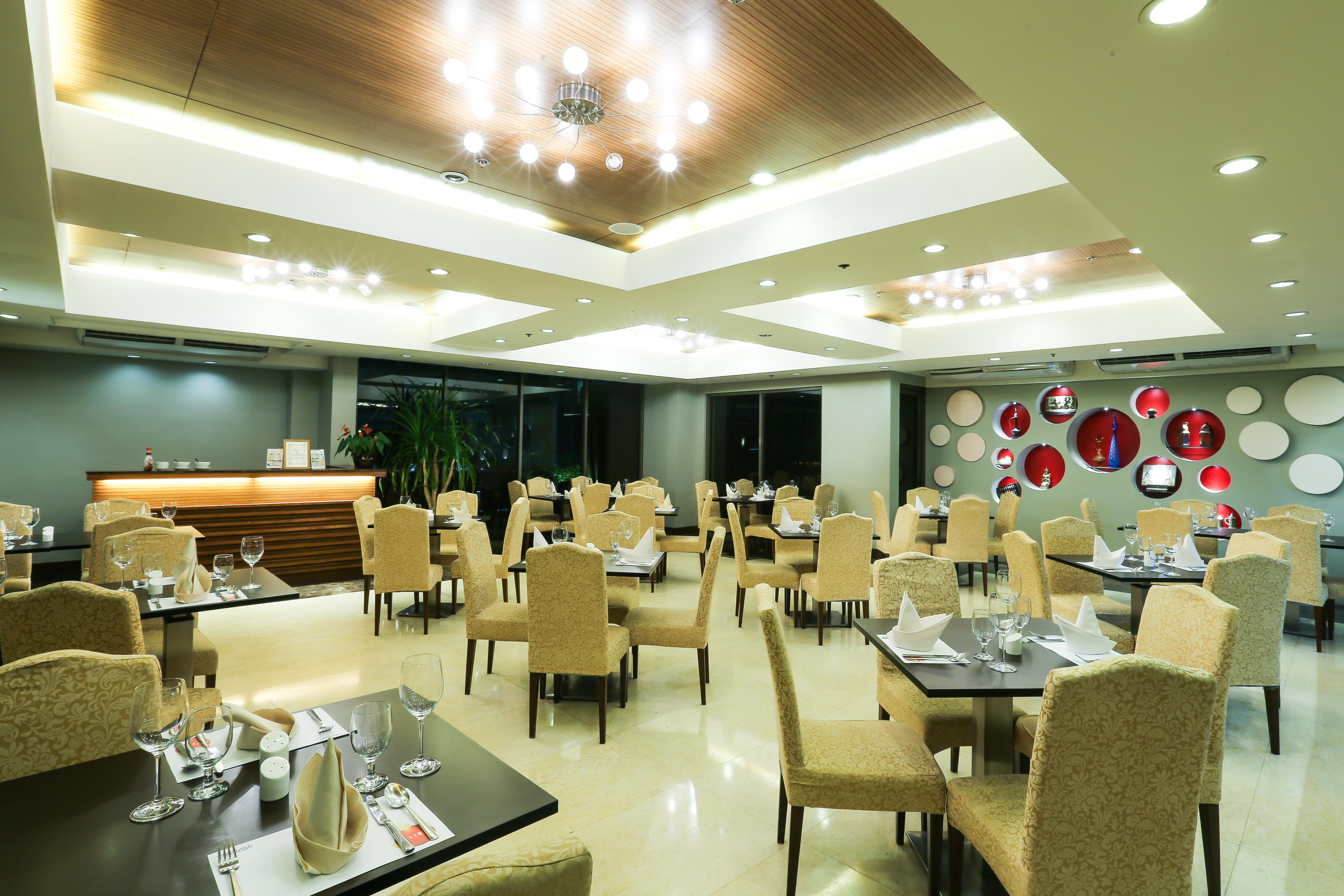 Armada Hotel Manila Ngoại thất bức ảnh