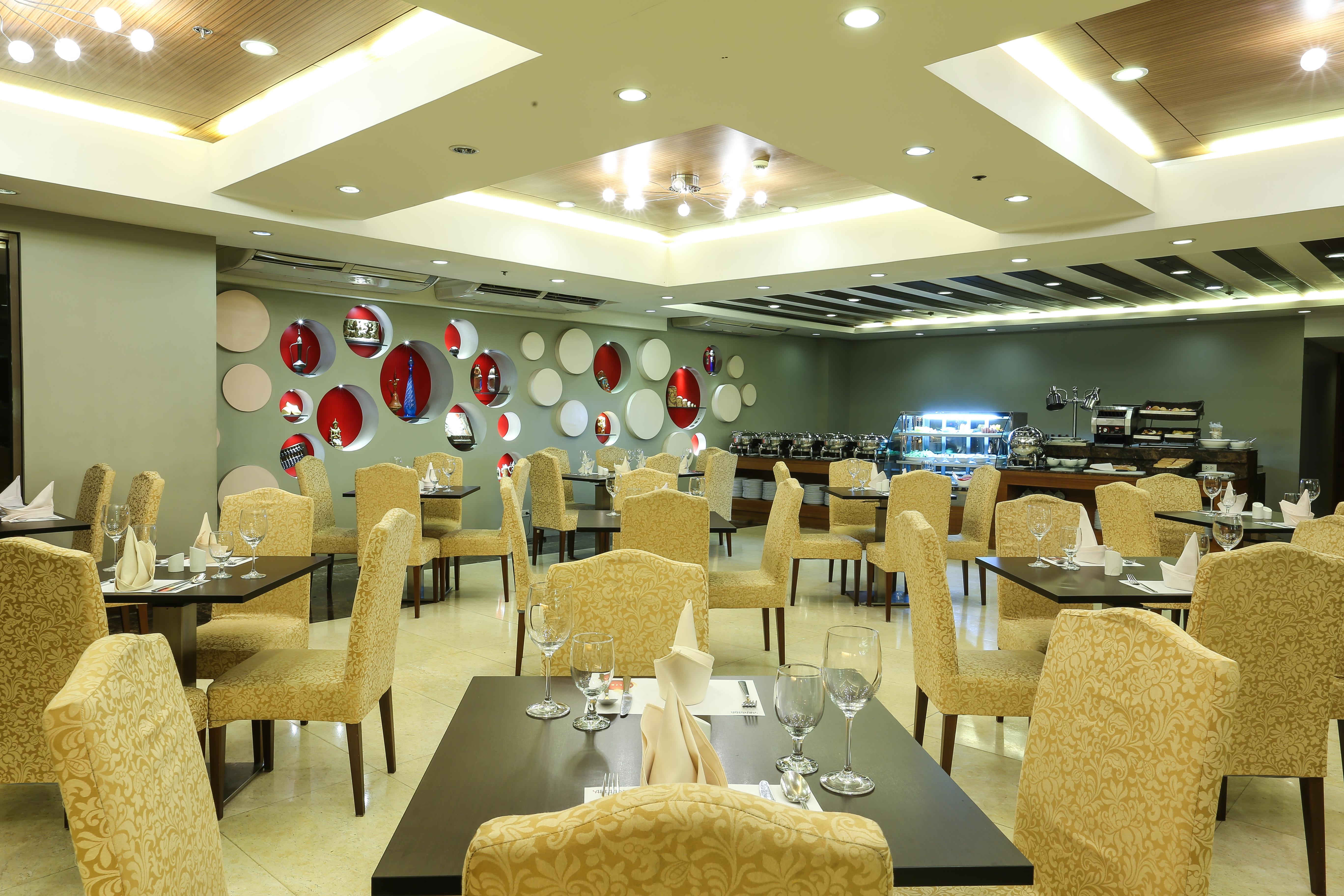 Armada Hotel Manila Ngoại thất bức ảnh