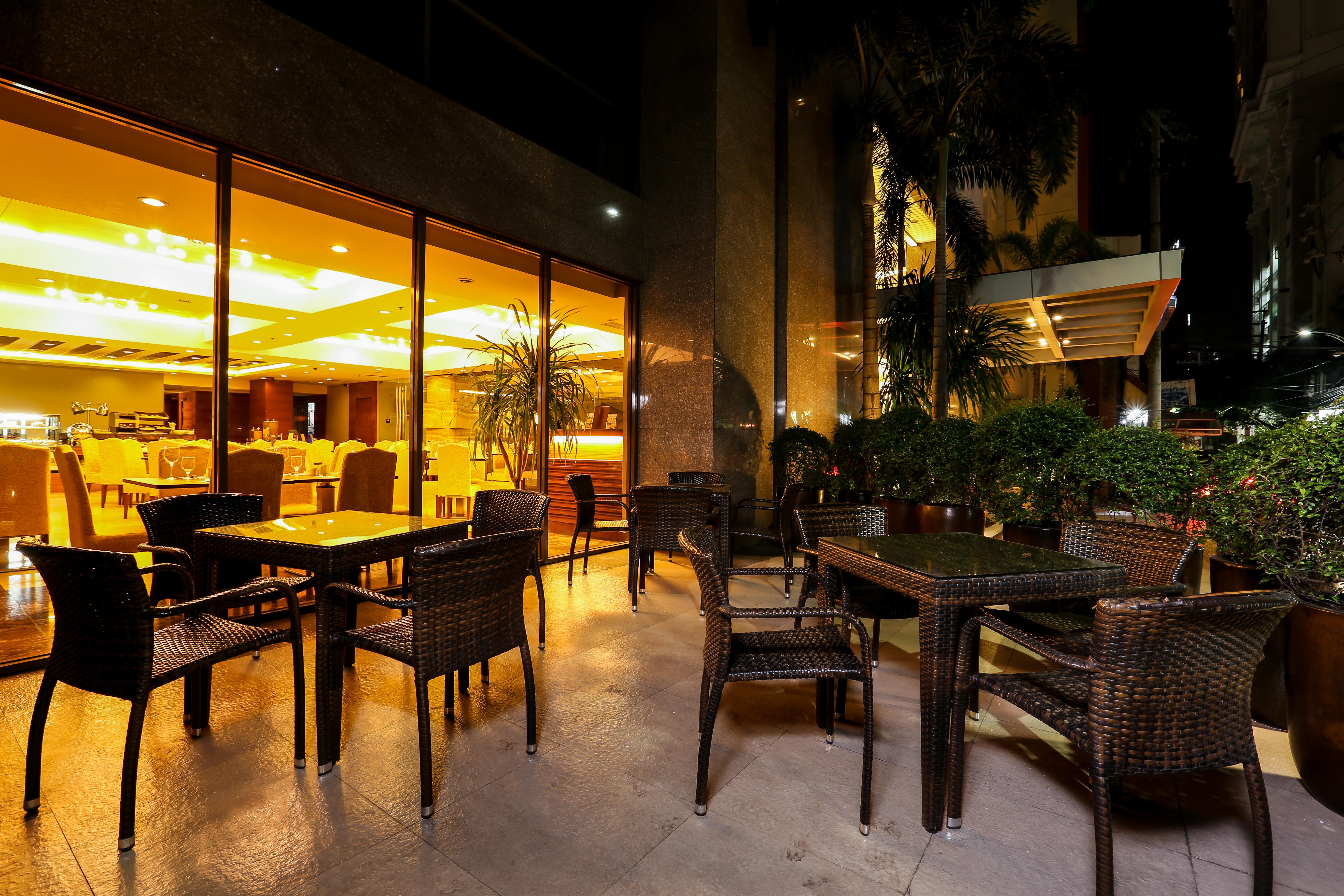 Armada Hotel Manila Ngoại thất bức ảnh
