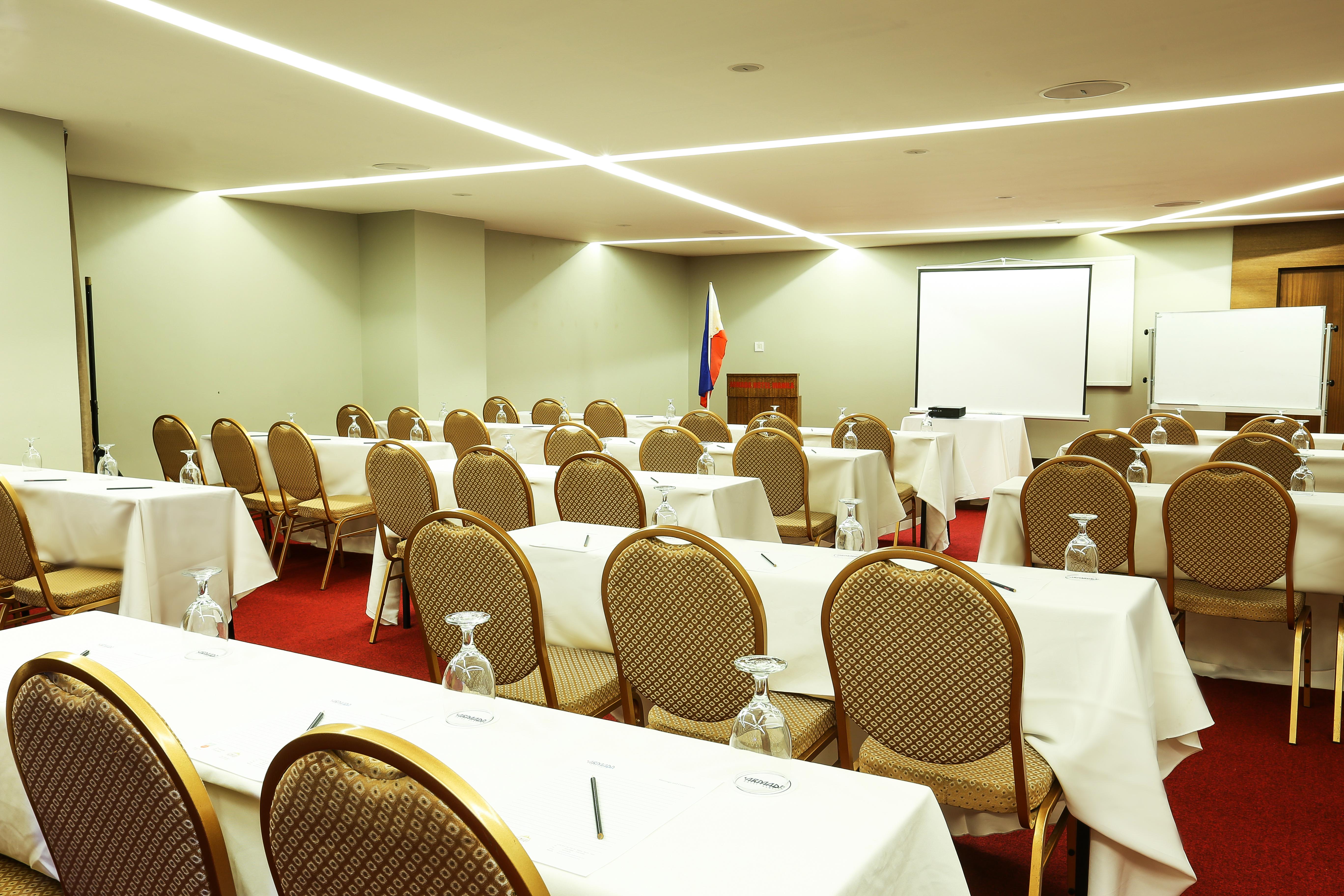Armada Hotel Manila Ngoại thất bức ảnh